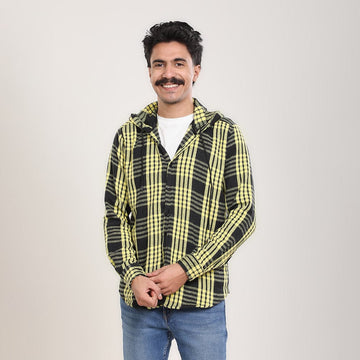 قميص كاروهات رجالي اصفر في اسود من ازياء